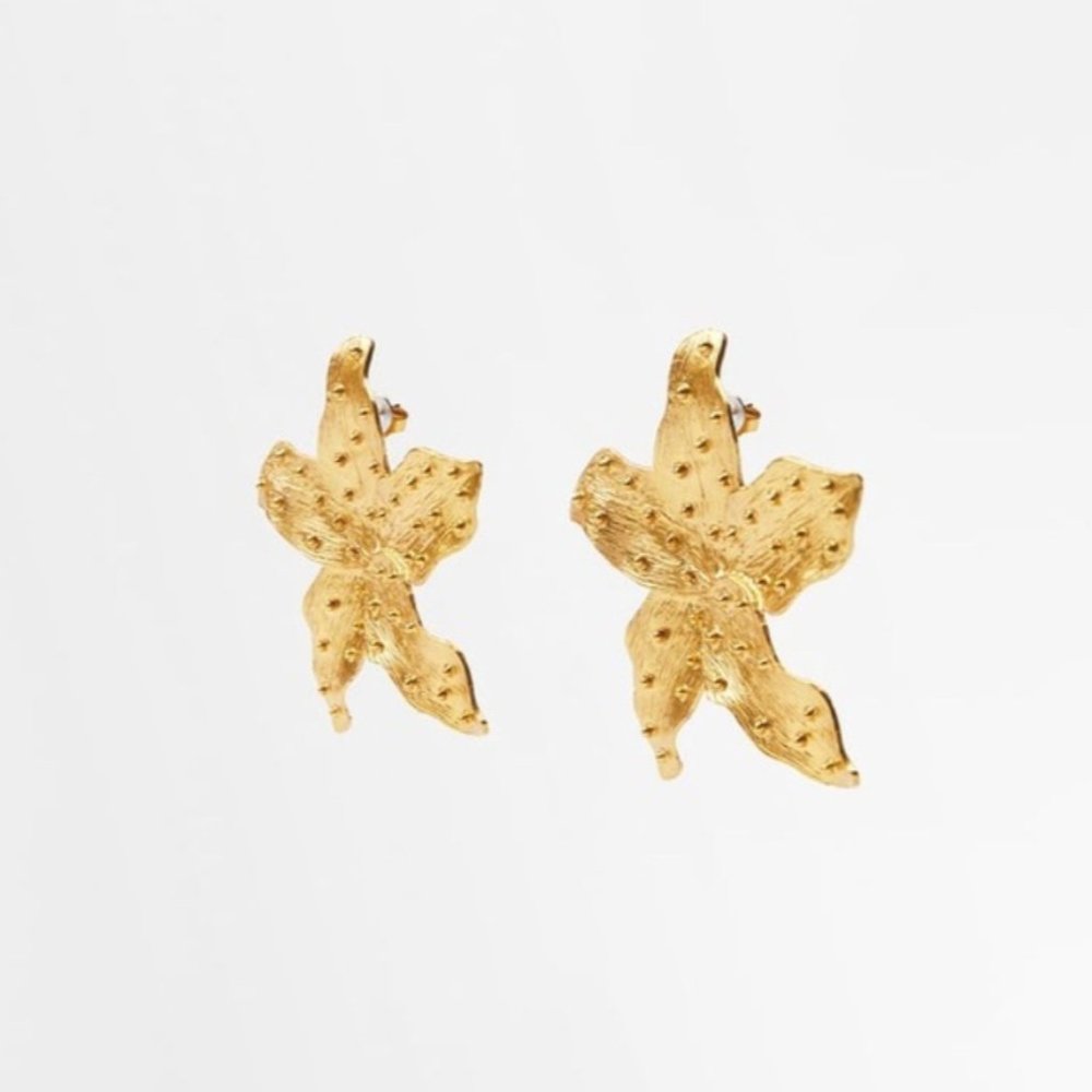 NEW! Starfish Anthro Statement Earrings - Picture 4 of 6